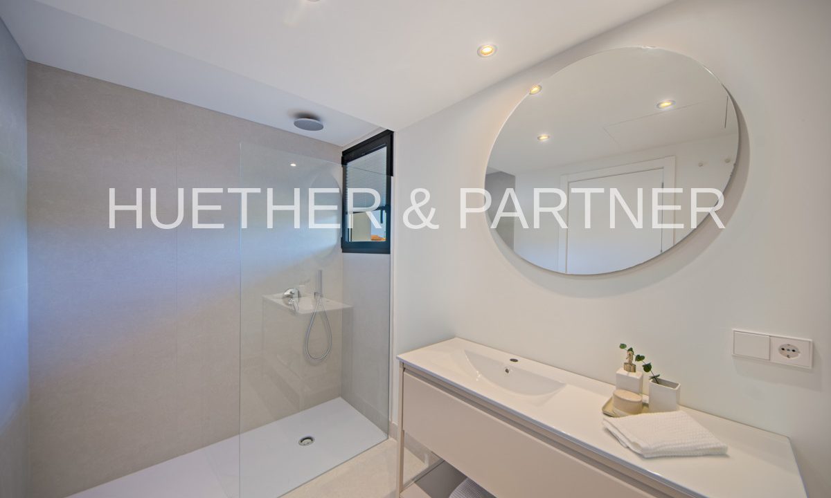 4d06195e-beaa-430c-89ac-b1bc5a351828