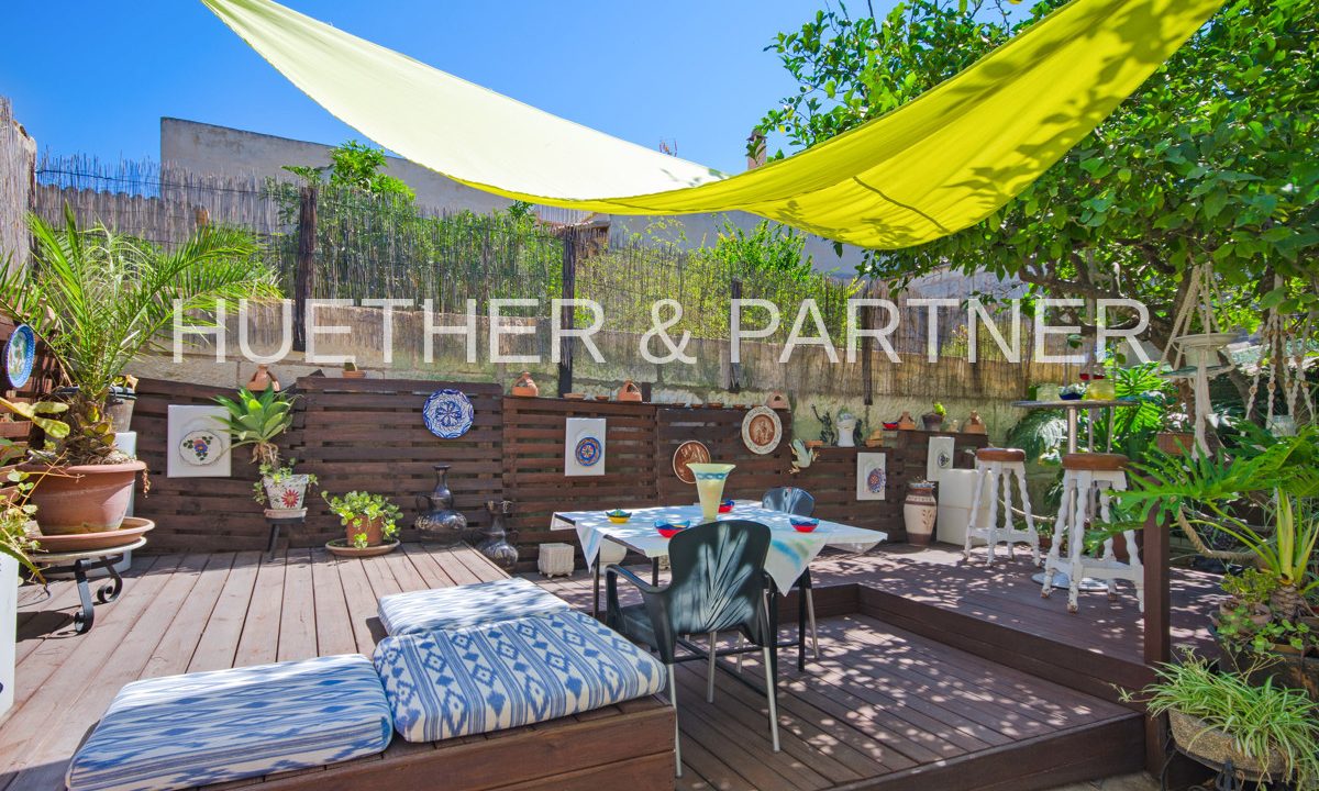 c4c520a6-d102-4f95-bdd8-4d2454f53b6c