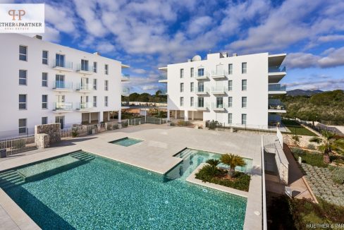 Anlage mit Pool