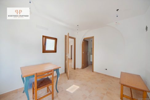 Apartment 6