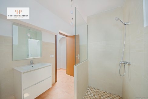 Apartment 5