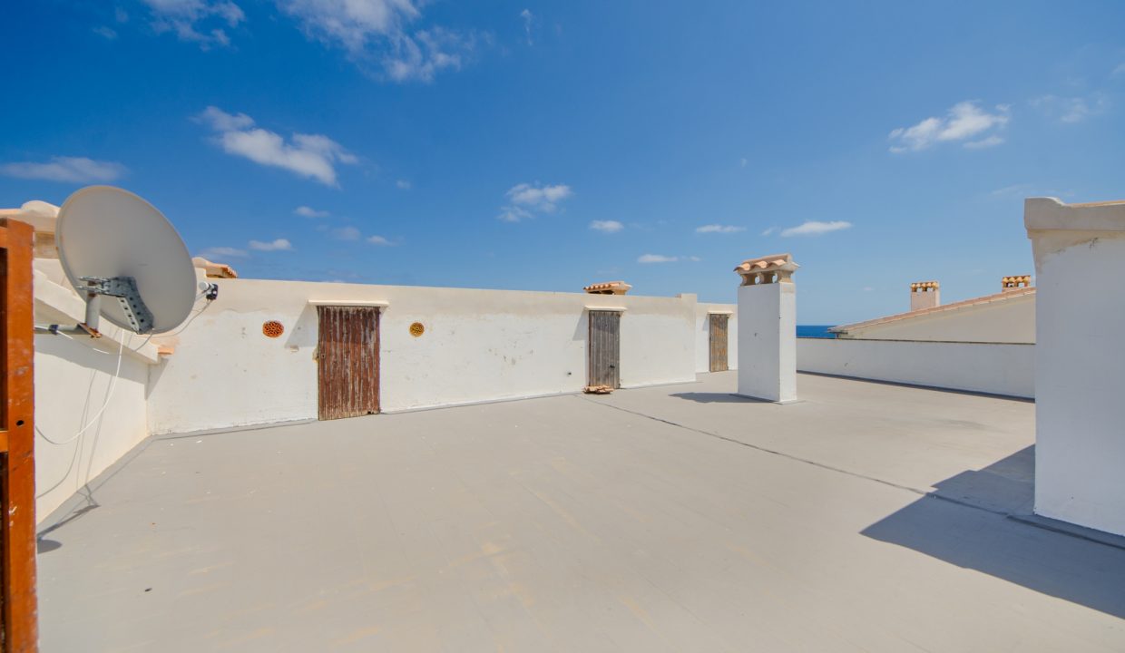 Dachterrasse (gemeinschaft) mit Abstellraum