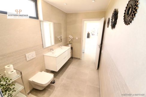 83c51938-a3ef-41e2-b993-dc66c13af9f5