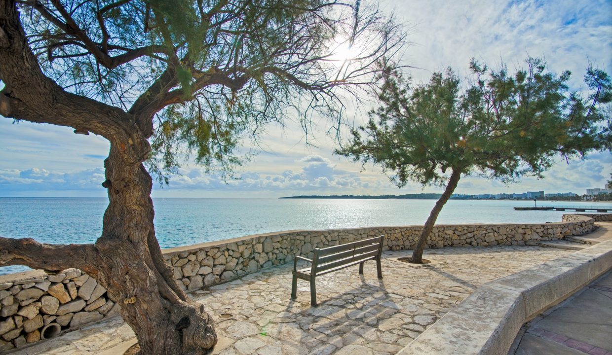 Cala Bona Paseo Maritimo