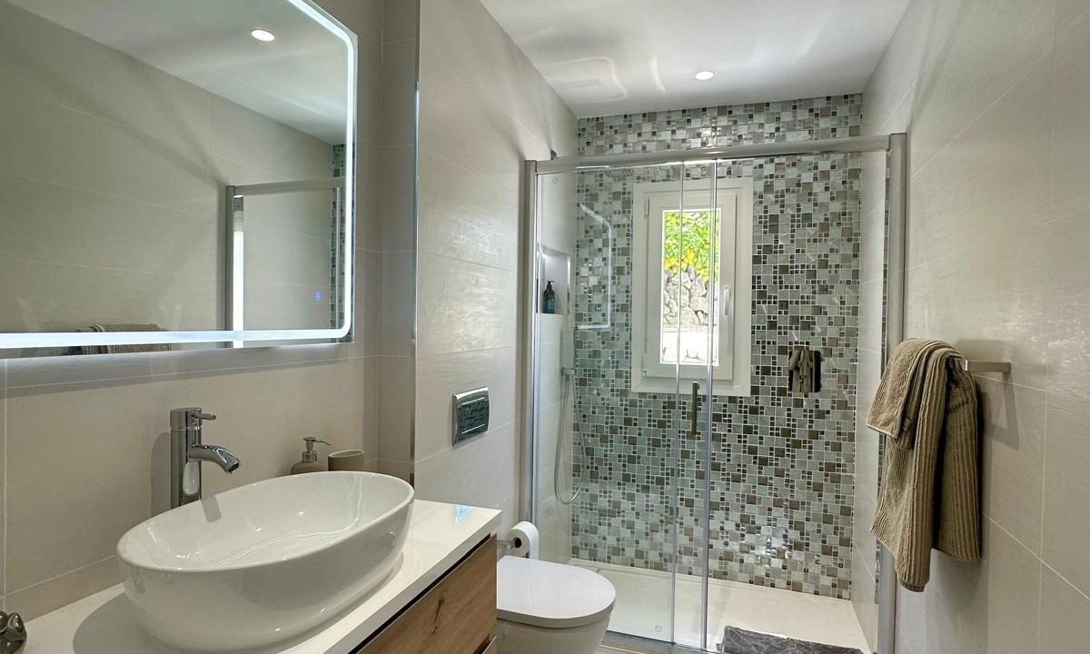 d54fdd4c-69e8-433b-8e88-2501c1100df6