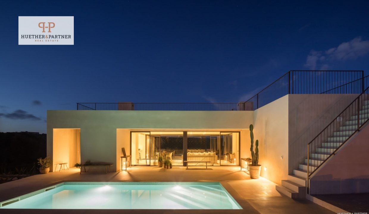 3ab1cf40-db6d-428b-9677-e896229e622f