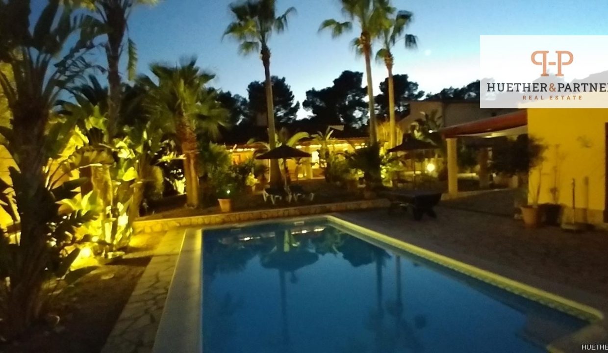 0837f0e5-f8f5-4aec-b1a5-206cf363e852