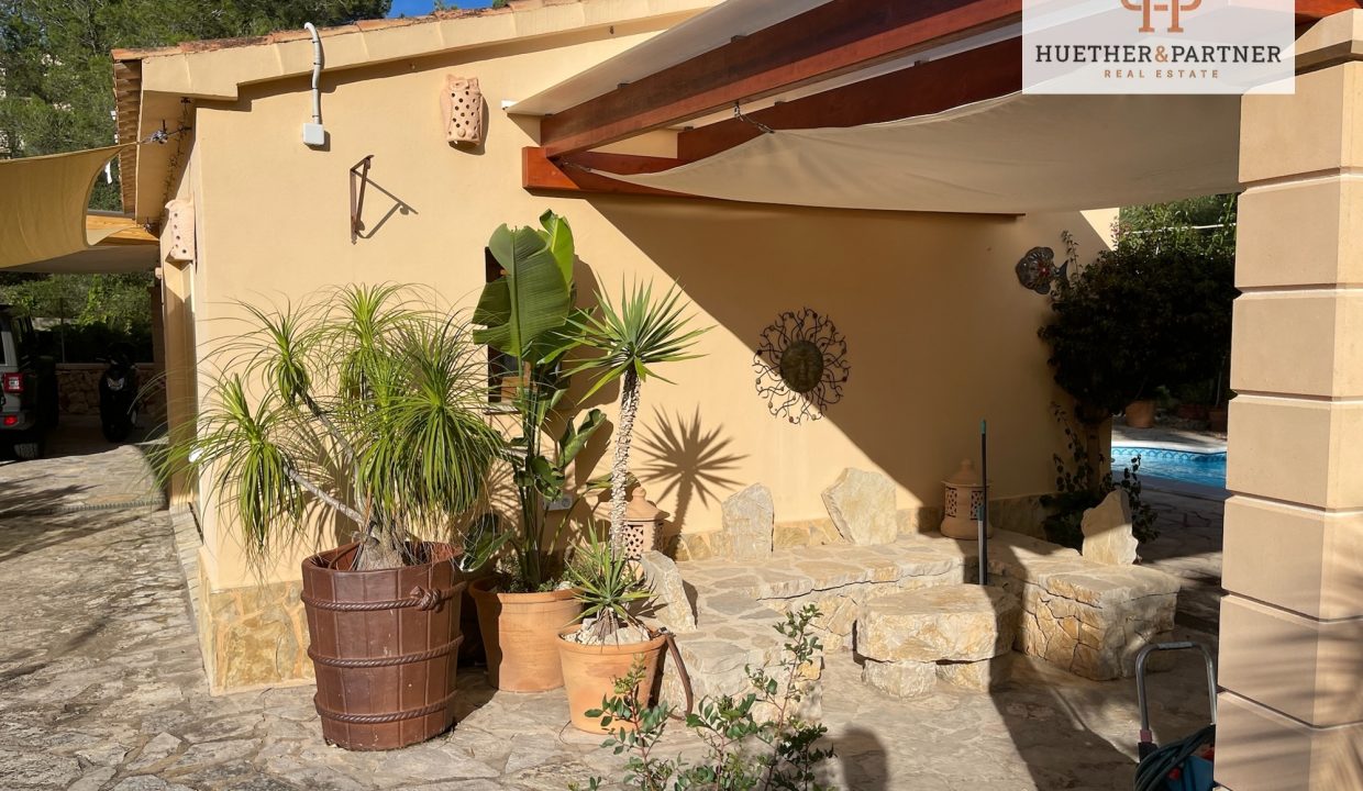 131ff120-8f0a-4925-bba7-8f6c509e93a7