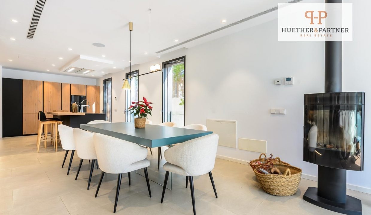 e0b16d2f-04de-42e8-9fd0-b1123eaa42aa