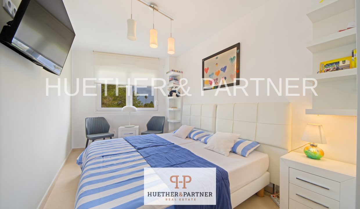 dc93dc07-b333-412a-8eb9-687ebdac22c8